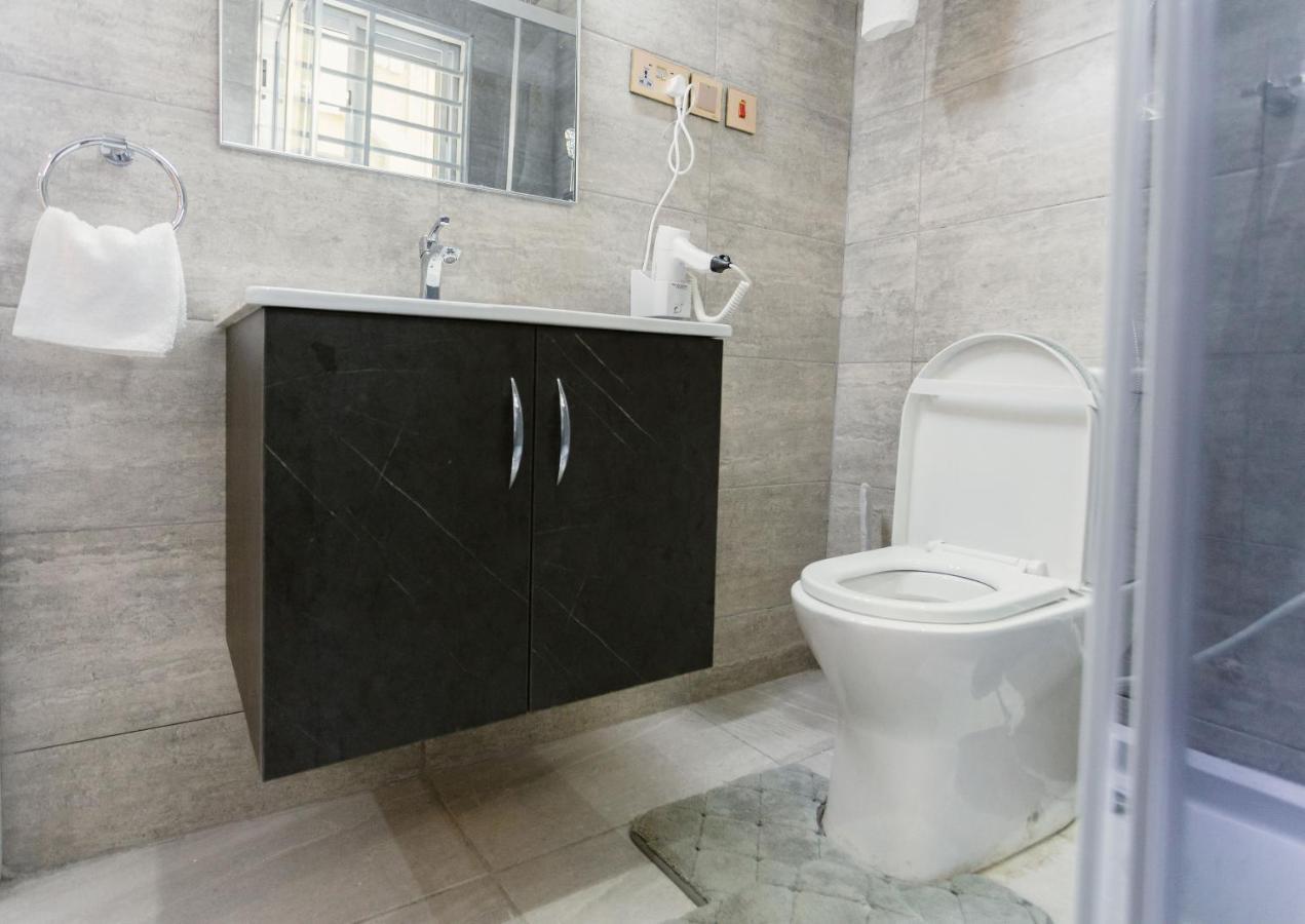 The Avery Suites, East Legon Accra Esterno foto