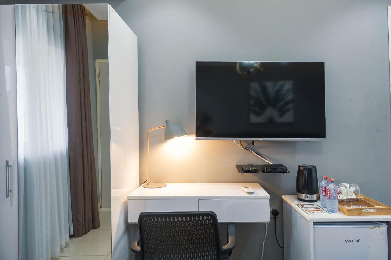 The Avery Suites, East Legon Accra Esterno foto